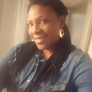 Meet your Posher, Monika